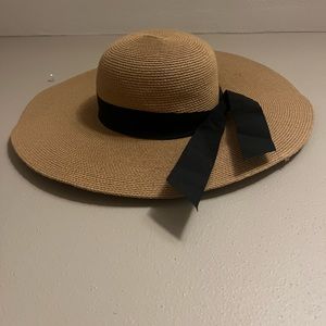 SUN HAT
